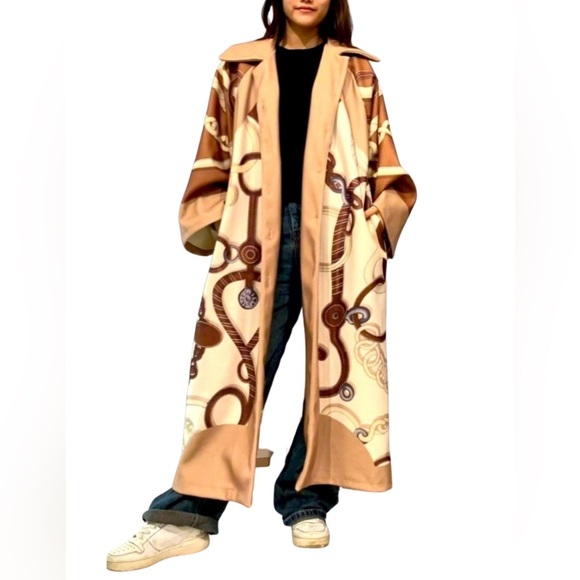 Brown, Beige, & Cream Oversized Coat w/Chain Links Pattern Design, NWT - Picture 1 of 13